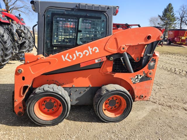 Image of Kubota SSV65 equipment image 2