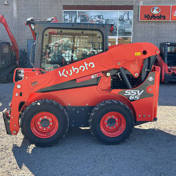 Image of Kubota SSV65 Primary image