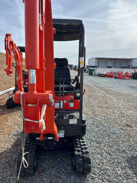 Image of Kubota U17 equipment image 3