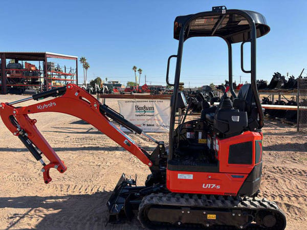 Kubota U17 Equipment Image0