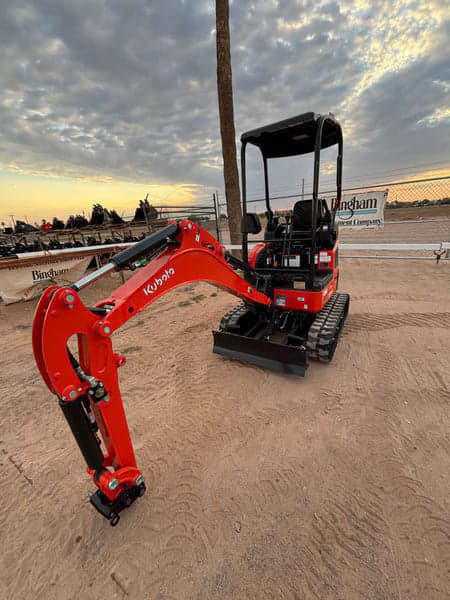 Image of Kubota U17 equipment image 2