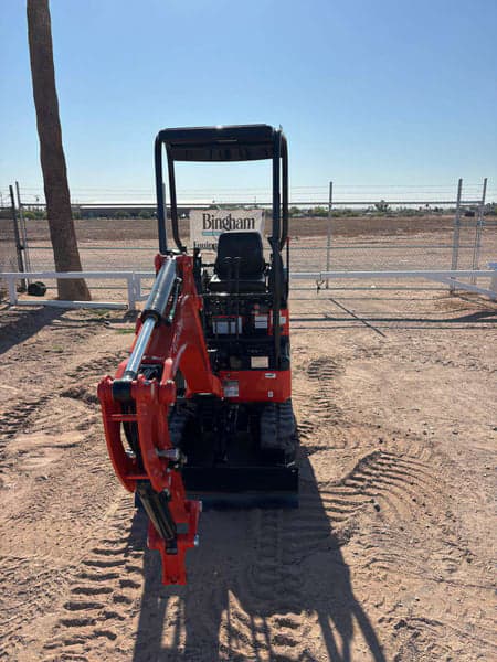 Image of Kubota U17 equipment image 3