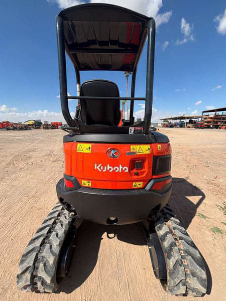 Image of Kubota U27-4 equipment image 3