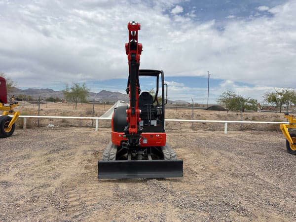 Image of Kubota U35-4 equipment image 2