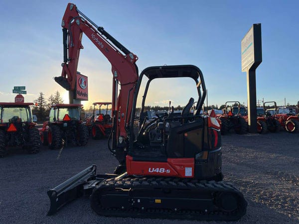 Kubota U48-5 Equipment Image0