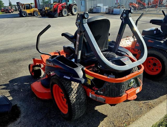 Image of Kubota Z422 equipment image 3