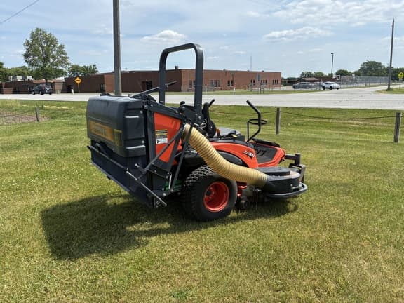 Image of Kubota ZD331 equipment image 2