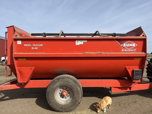 Image of Kuhn Knight 3142 equipment image 2