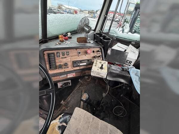 Image of Kuhn Knight 4063 equipment image 3