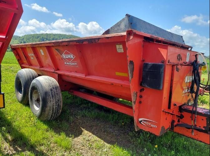 Kuhn Knight 8118 Equipment Image0