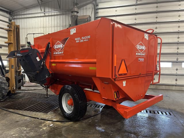 Image of Kuhn Knight RA136 equipment image 2