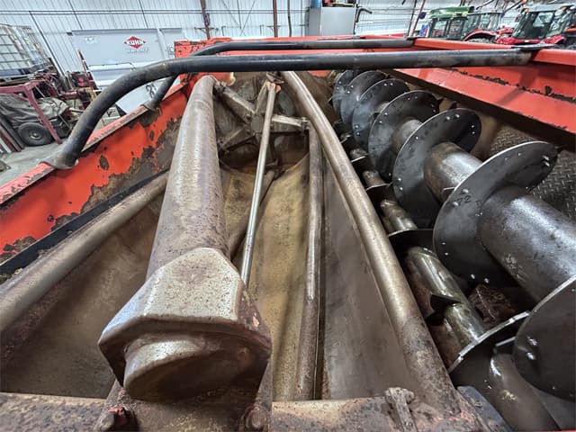 Image of Kuhn Knight RA136 equipment image 4