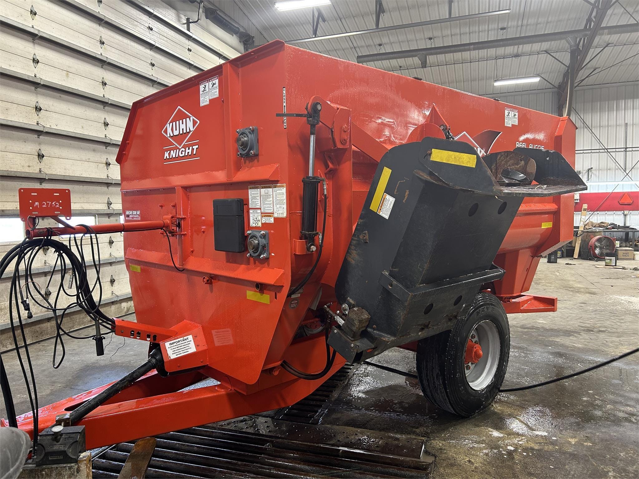 Kuhn Knight RA136 Equipment Image0