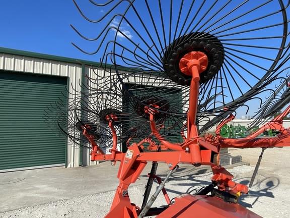 Image of Kuhn SR110 equipment image 4