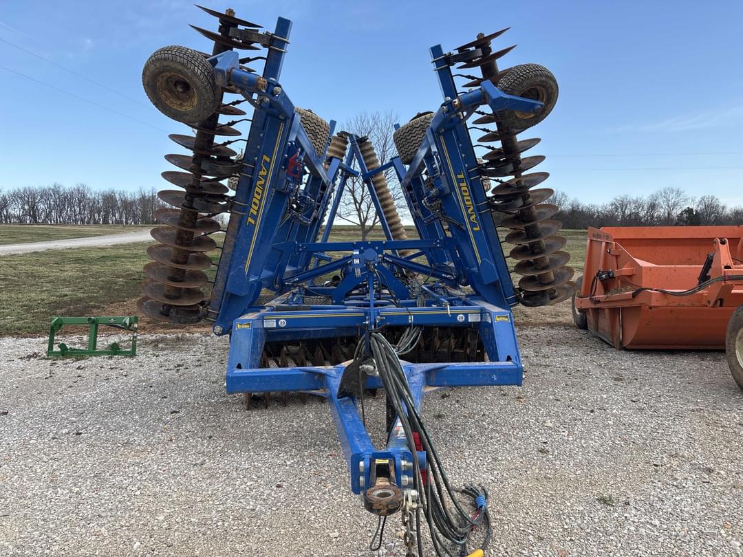 Image of Landoll 7530 Primary image