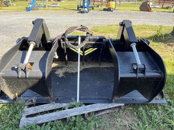 Image of Loflin Grapple Bucket equipment image 4