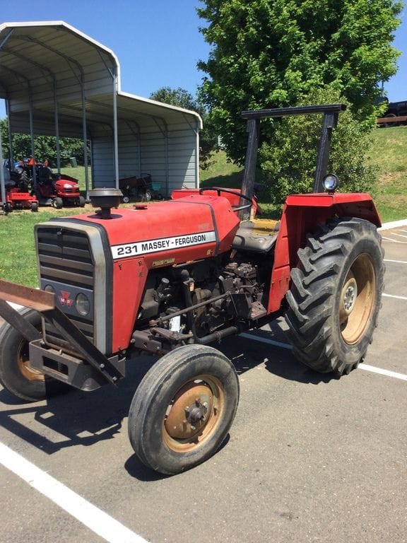 Massey Ferguson 231 Equipment Image0