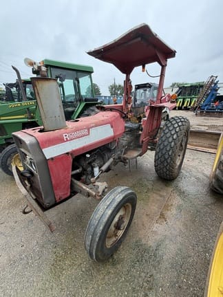 1983 Massey Ferguson 245 Equipment Image0