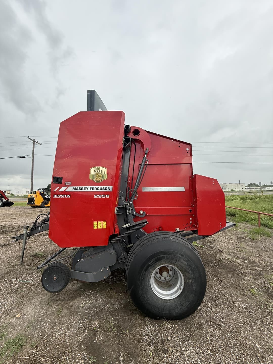 Image of Massey Ferguson Hesston 2956 Primary image