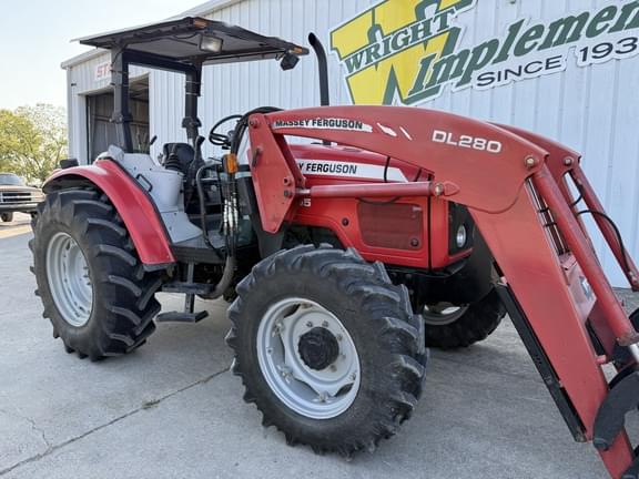 Image of Massey Ferguson 5455 equipment image 1