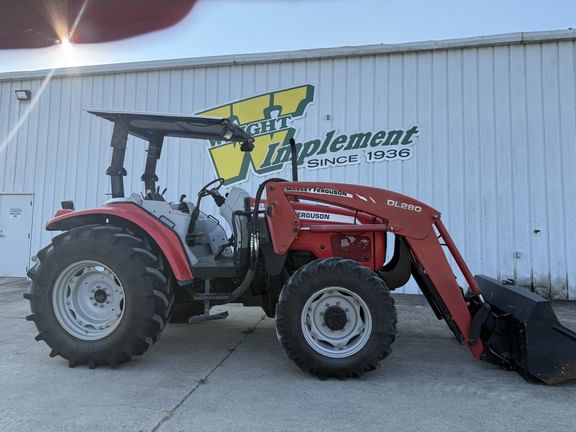 Massey Ferguson 5455 Equipment Image0