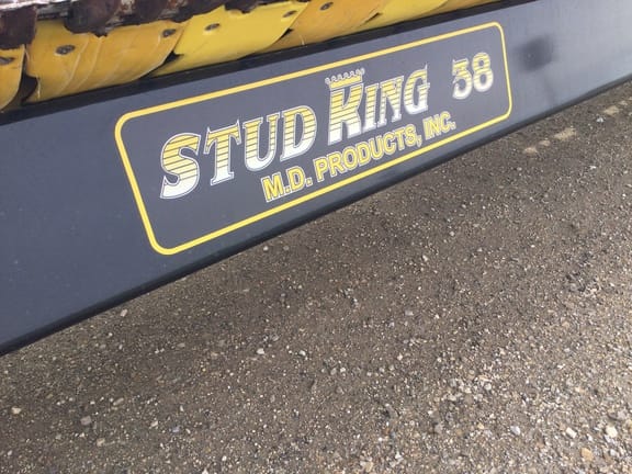 MD Products Stud King 38 Equipment Image0