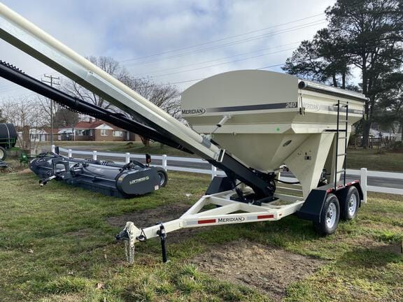 2022 Meridian 240 Equipment Image0