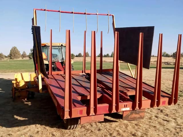 Image of New Holland 1033 equipment image 1