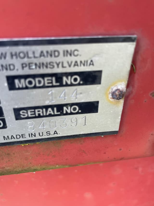 Image of New Holland 144 equipment image 4