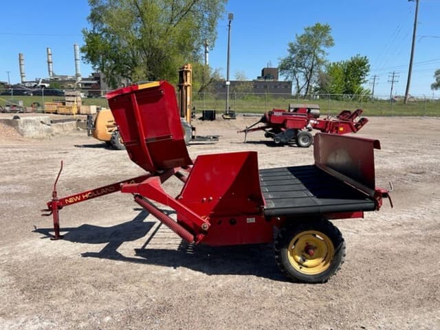 Image of New Holland 144 equipment image 1