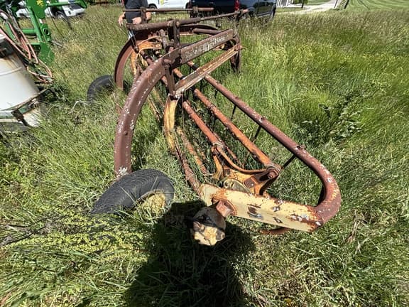 Image of New Holland 260 equipment image 4
