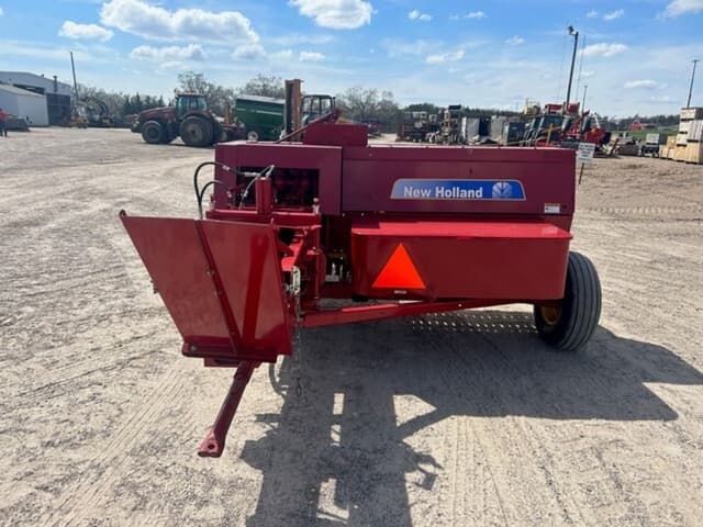 Image of New Holland BC5070 equipment image 4