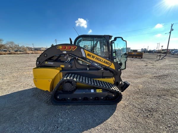 Image of New Holland C337 equipment image 1