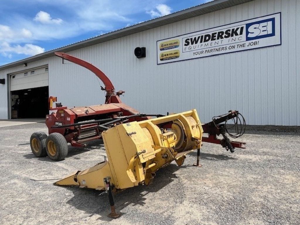 New Holland FP240 Equipment Image0