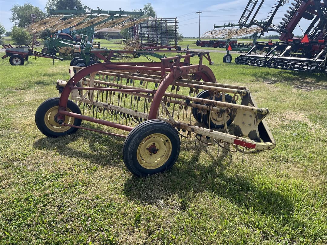 Image of New Holland Rolabar 258 Image 1