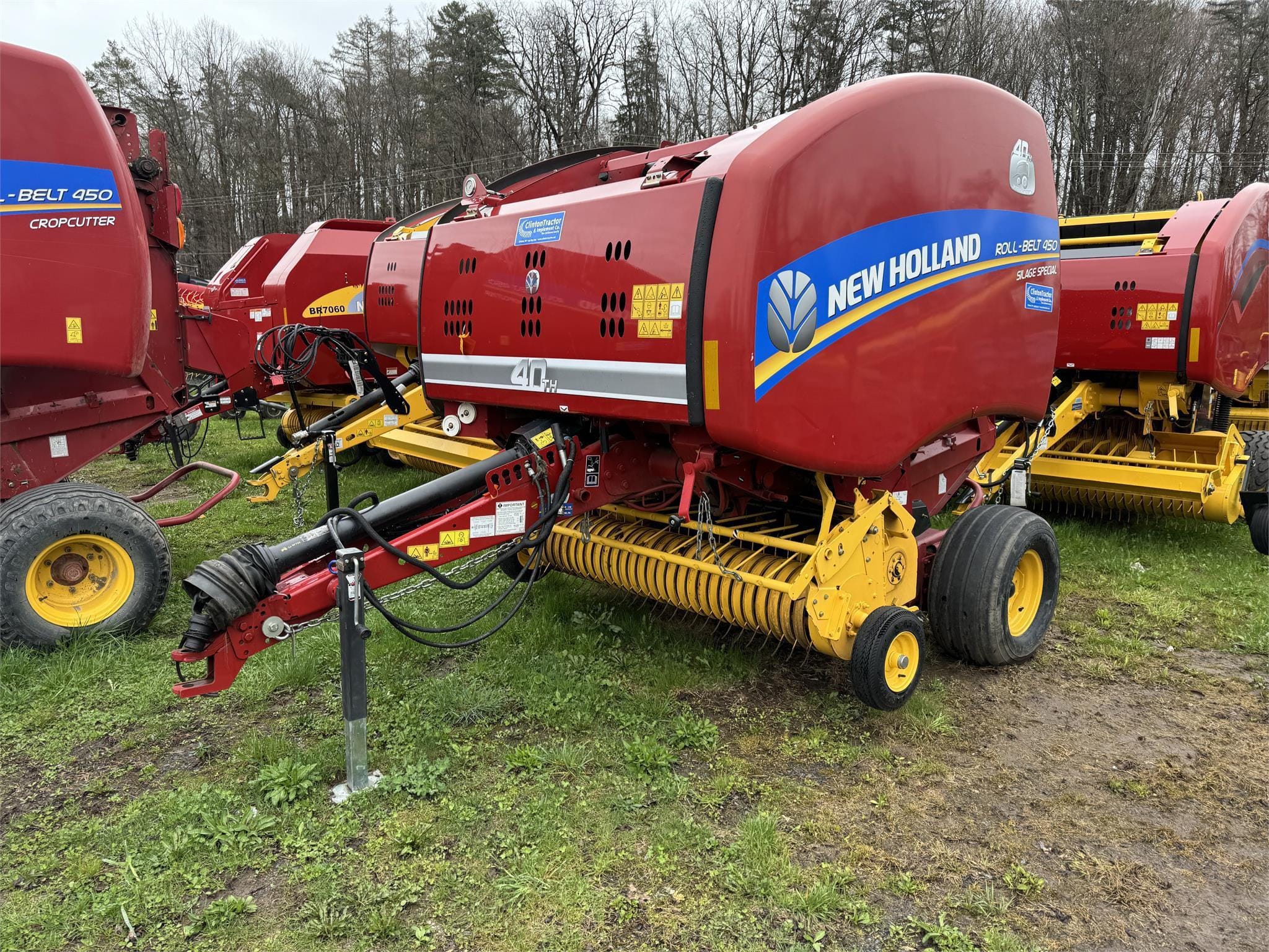 New Holland RB450 Equipment Image0