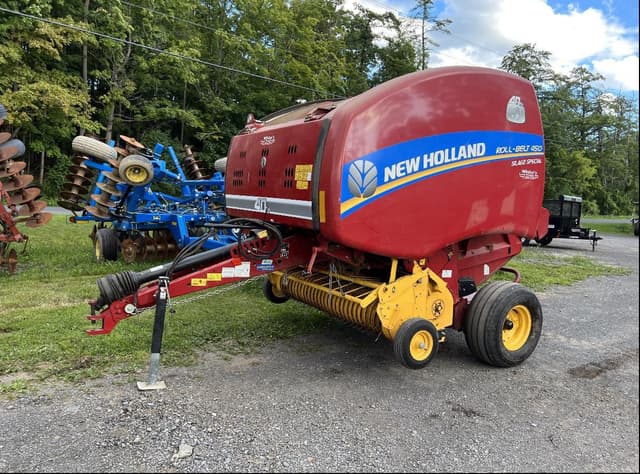 Image of New Holland RB450 equipment image 2