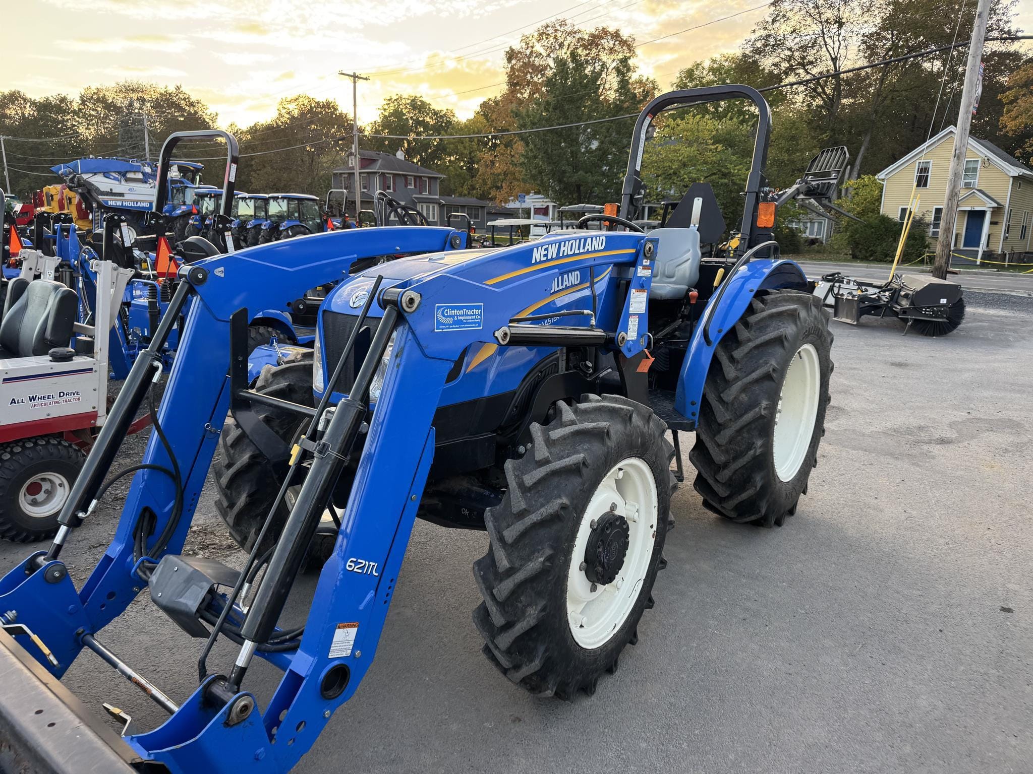 New Holland Workmaster 70 Equipment Image0