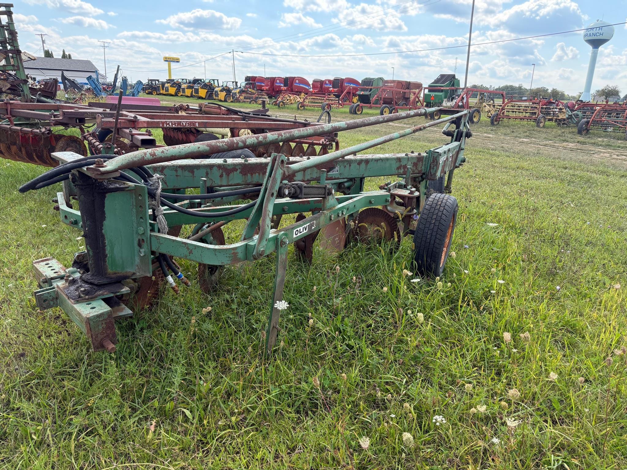 Oliver 214 Equipment Image0