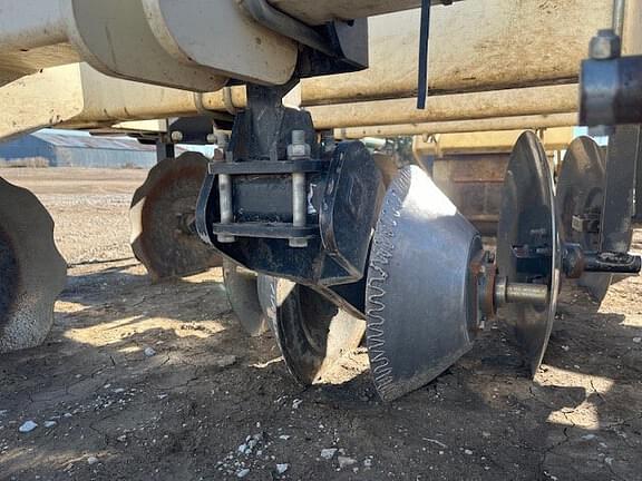 Image of Patriot Pivot Track Closer equipment image 4