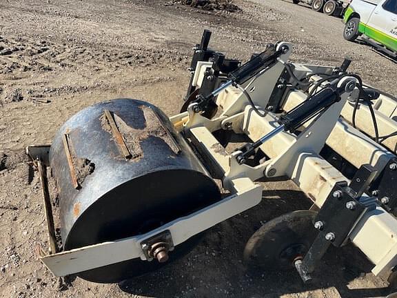 Image of Patriot Pivot Track Closer equipment image 2
