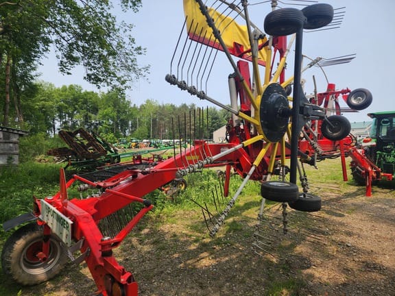 Pottinger Top 812 Equipment Image0
