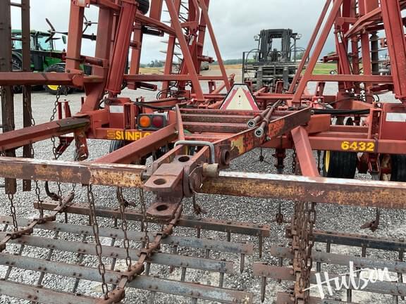 Image of Sunflower 6432 equipment image 4