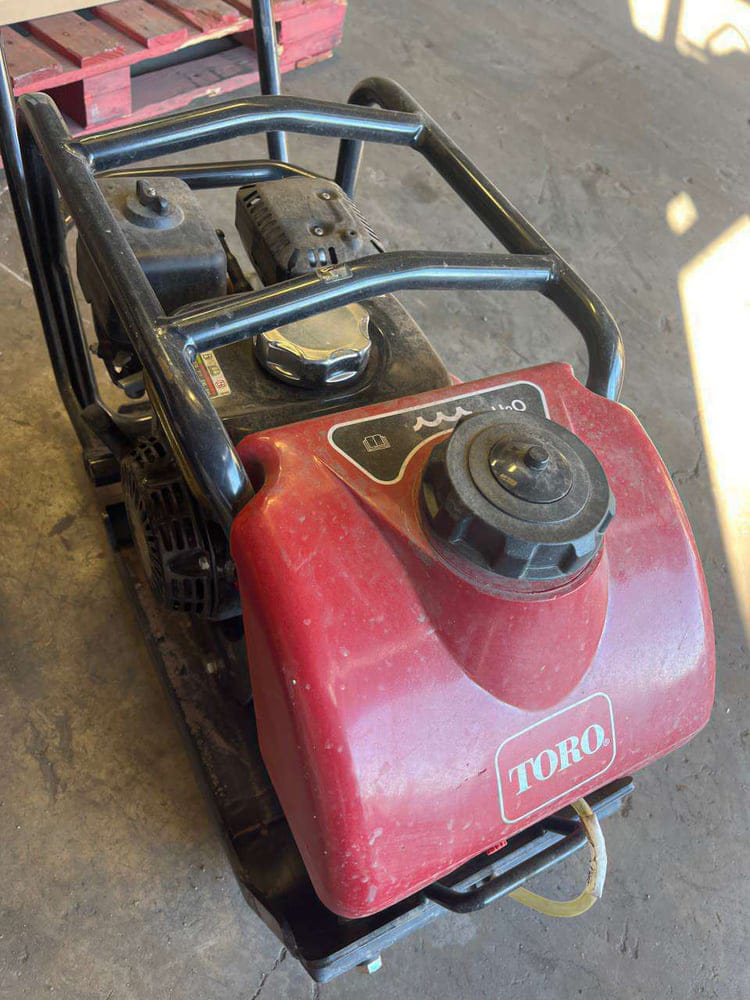 Toro FP-2200 Equipment Image0