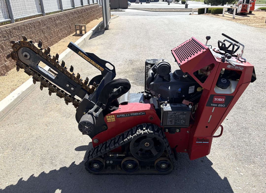 Image of Toro TRX-250 Image 1