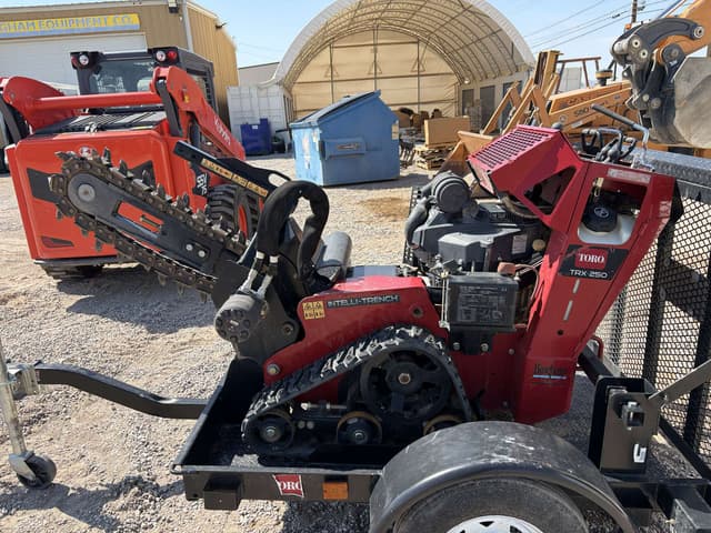 Image of Toro TRX-250 equipment image 1
