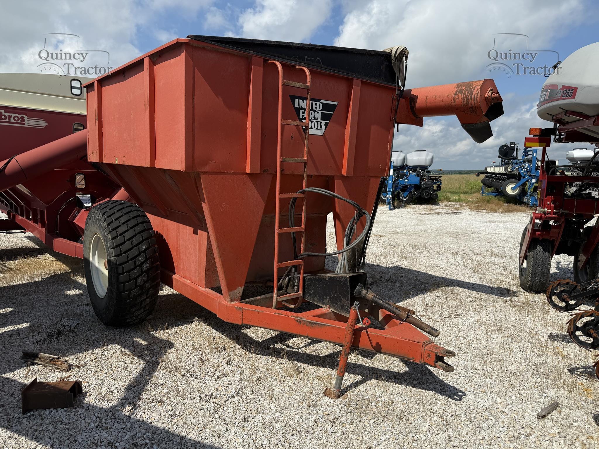 United Farm Tools 300 Equipment Image0