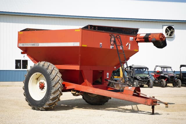 Image of Unverferth 4500 equipment image 2