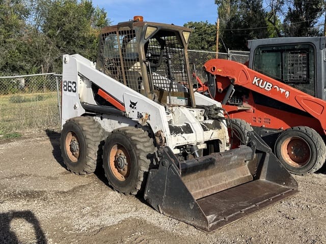 2004 Bobcat 863 Equipment Image0