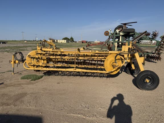 Image of Vermeer R-23 equipment image 4